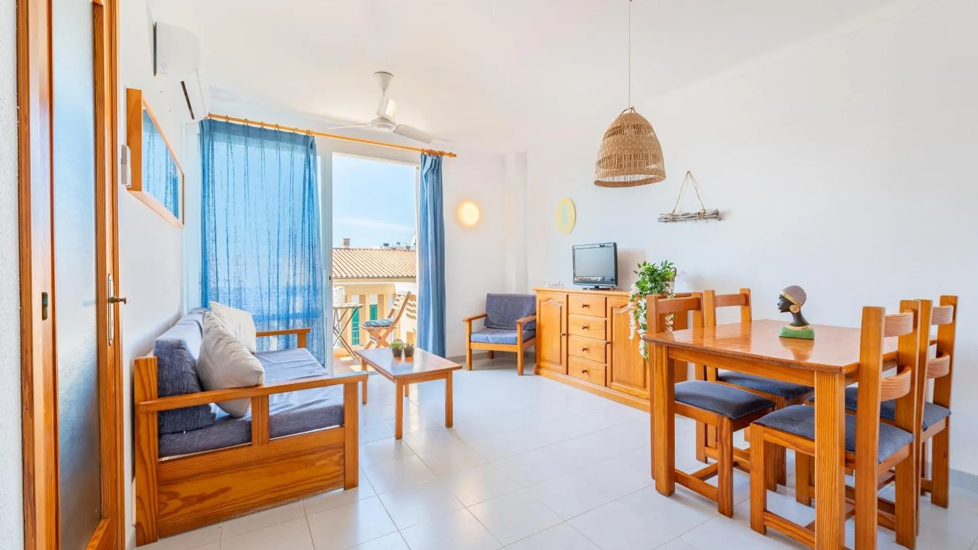C'An Vidal Apto Menorca Colonia de Sant Jordi Apartment